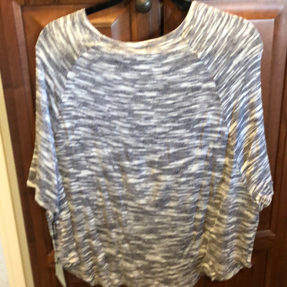 Really fun grey Knit top my Jules Los Angeles. - Picture 5 of 5